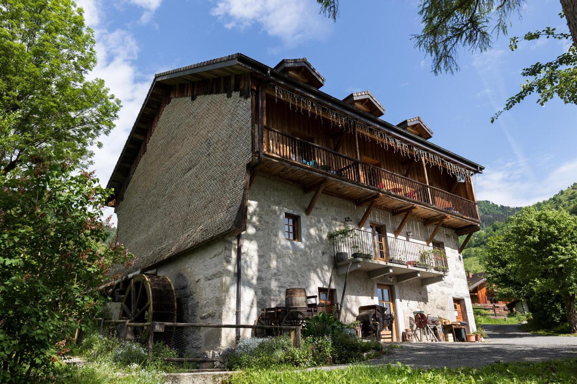 Auberge Du Moulin De Lere Vailly Exterior photo