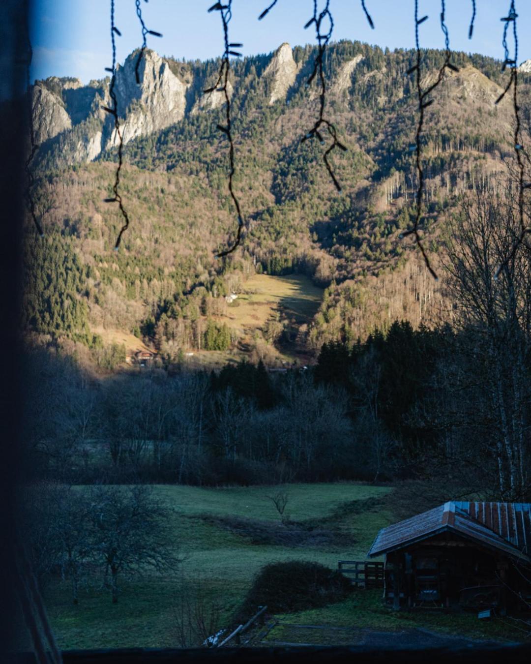 Auberge Du Moulin De Lere Vailly Exterior photo